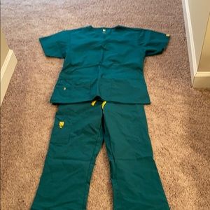 New!! Wonderwink women’s scrubs